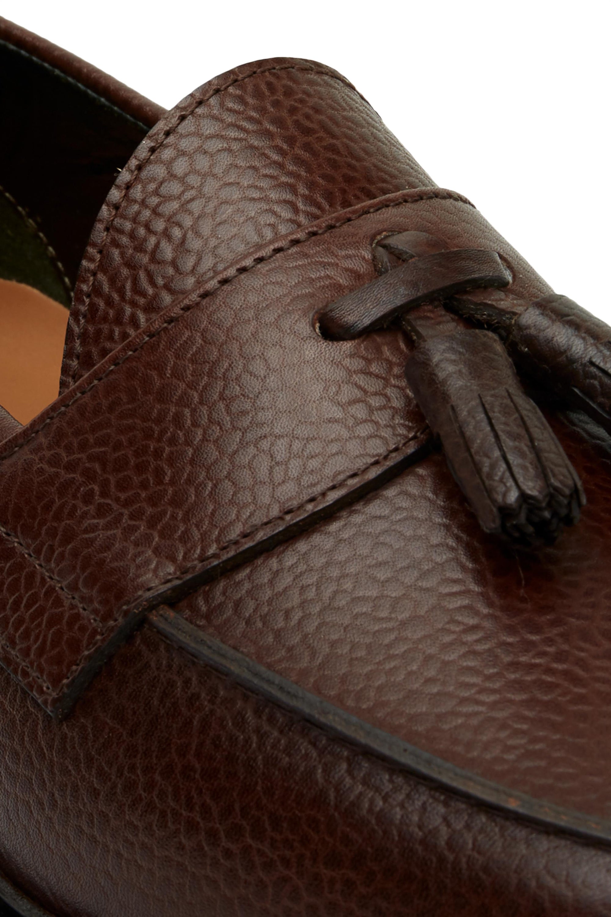 The Clásico Tassel Loafer, Chocolate